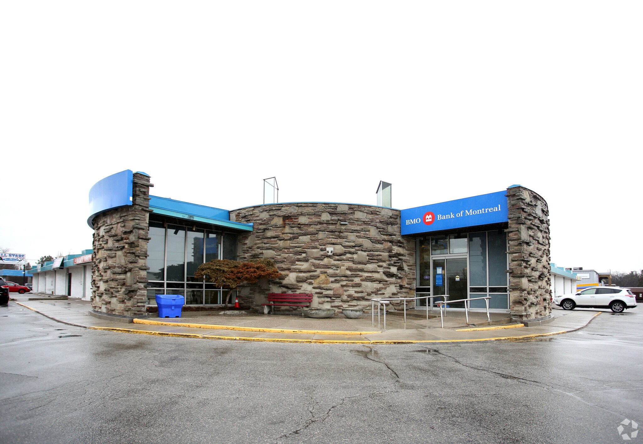 69 Bramalea Rd, Brampton, ON à louer Photo principale– Image 1 sur 6