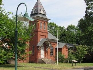 Plus de détails pour 97 Main St, Vernon, CT - Spécialisé à vendre