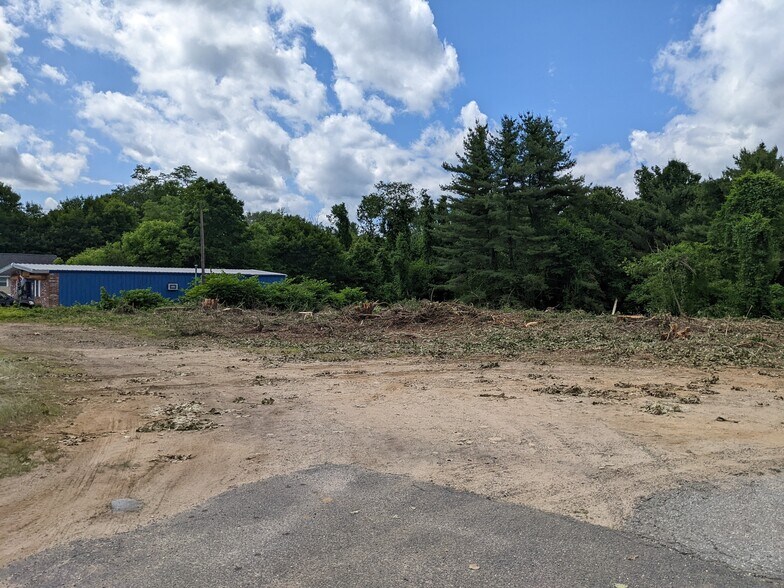 113 W Main St, West Brookfield, MA à vendre - Photo de l’immeuble – Image 2 sur 4