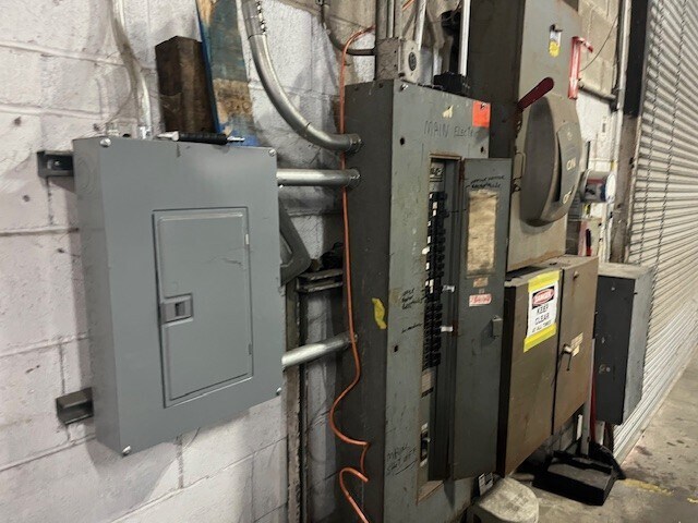 76 Apollo St, Brooklyn, NY à louer - Photo intérieure – Image 2 sur 3