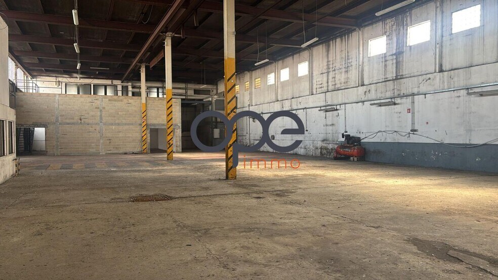 Industriel/Logistique dans Bobigny à louer - Photo intérieure – Image 2 sur 9
