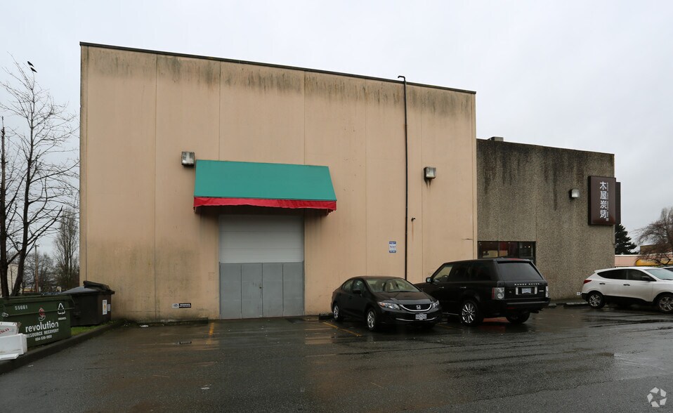 8171 Alexandra Rd, Richmond, BC à louer - Photo de l’immeuble – Image 3 sur 4