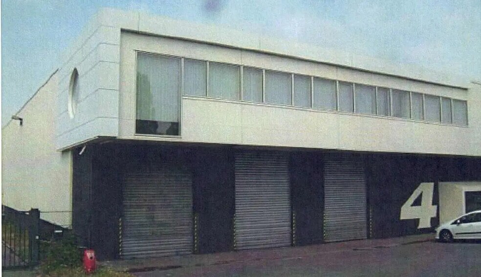 Industriel/Logistique dans SAINT-OUEN-L'AUMONE à louer - Photo de l’immeuble – Image 1 sur 4