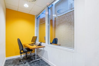 77 Mansell St, Londres à louer Photo intérieure– Image 2 sur 13