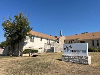 Plus de détails pour 2400 NW 24th St, Fort Worth, TX - Bureau à vendre