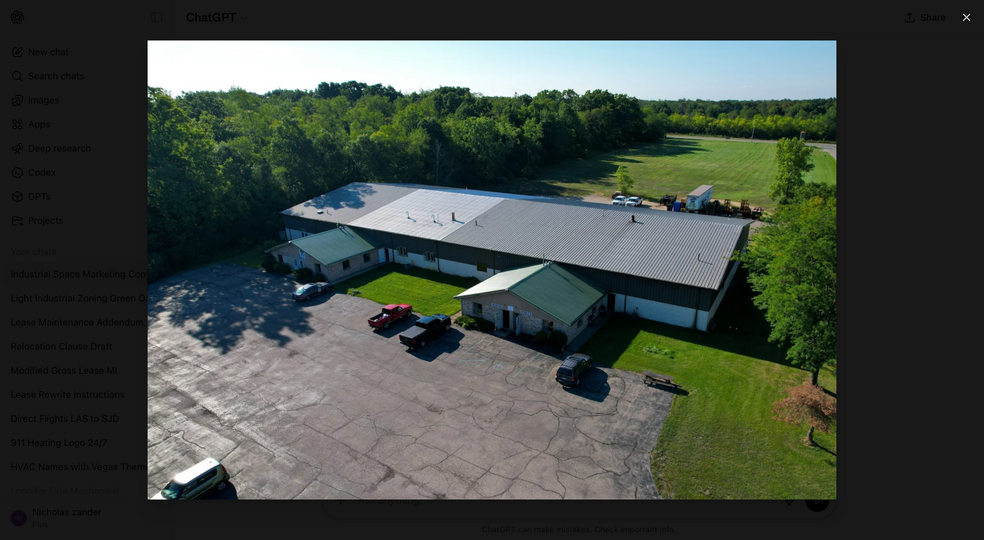 10809-10823 Plaza Dr, Whitmore Lake, MI à louer - Photo principale – Image 1 sur 2