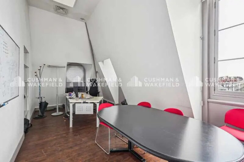 20 Place De La Bourse, Lyon à louer - Photo de l’immeuble – Image 3 sur 16