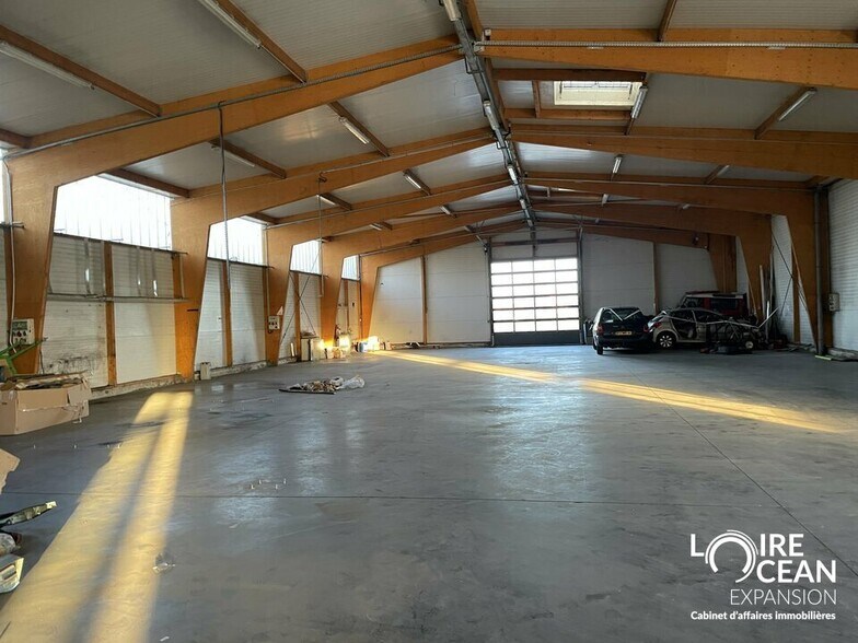 Local d'activités dans Candé à vendre - Photo de l’immeuble – Image 3 sur 7