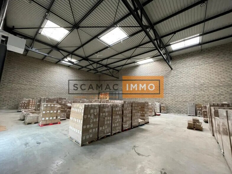 77360 Vaires-Sur-Marne, Vaires-sur-Marne à louer - Photo de l’immeuble – Image 2 sur 4