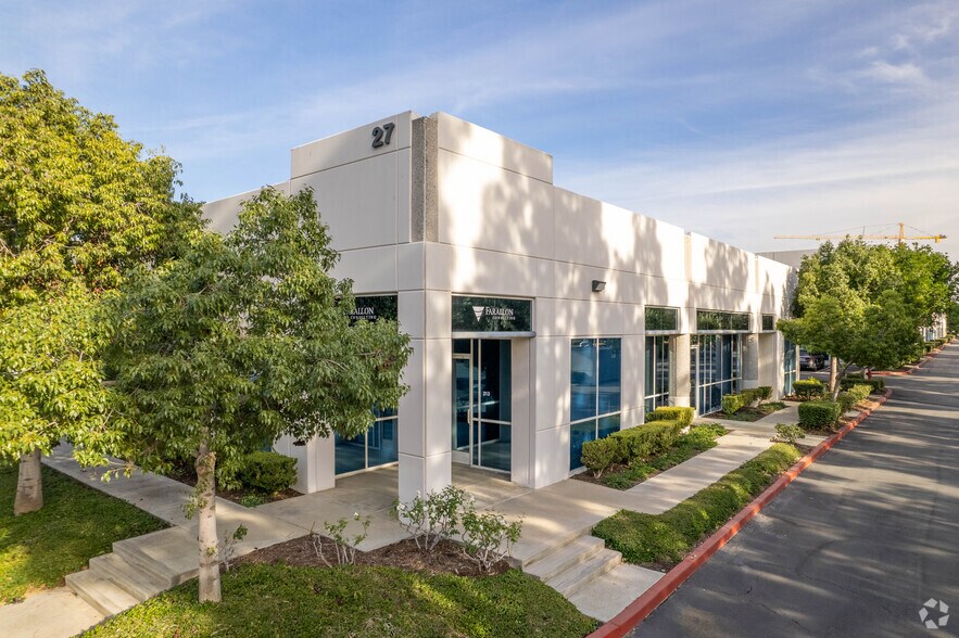 25 Mauchly, Irvine, CA à louer - Photo principale – Image 2 sur 25