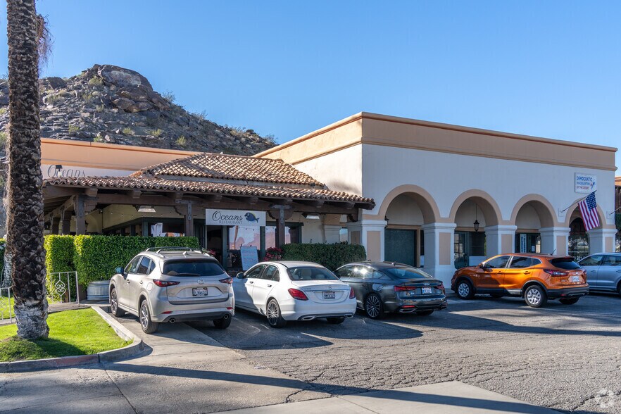 67555 E Palm Canyon Dr, Cathedral City, CA à vendre - Photo de l’immeuble – Image 2 sur 4