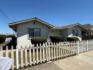 Plus de détails pour 122 Martella St, Salinas, CA - Logement à vendre