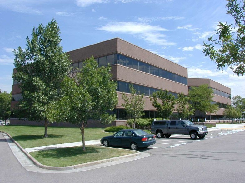 13111 E Briarwood Ave, Centennial, CO à louer - Photo de l’immeuble – Image 2 sur 5