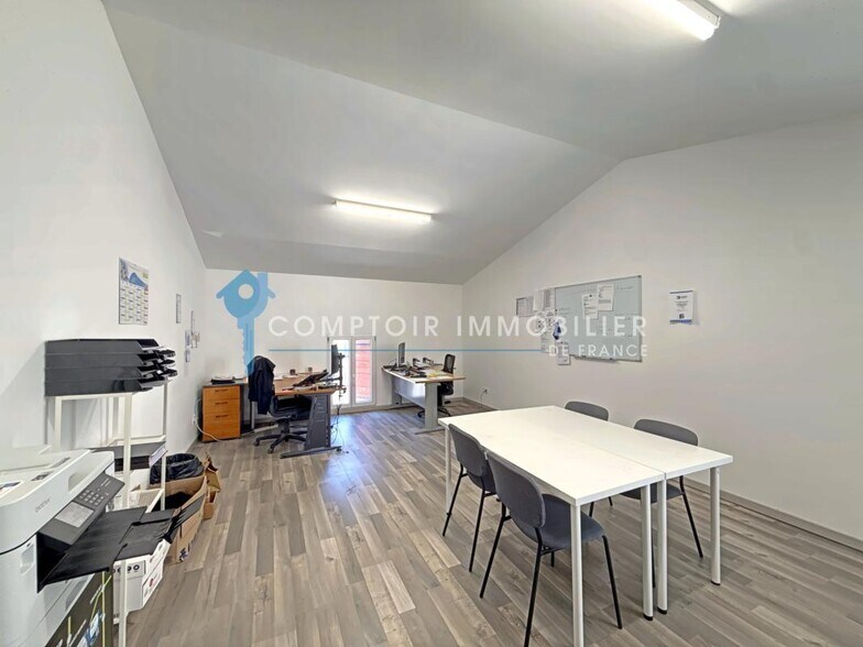 Bureau dans Marsillargues à louer - Photo intérieure – Image 2 sur 5