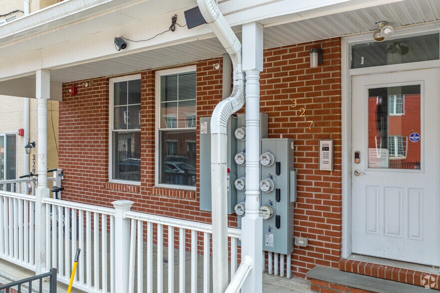 327 N 40th St, Philadelphia, PA à vendre - Photo de l’immeuble – Image 3 sur 27