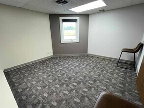 811 E Saint Andrew St, Rapid City, SD à louer Photo de l’immeuble– Image 2 sur 3