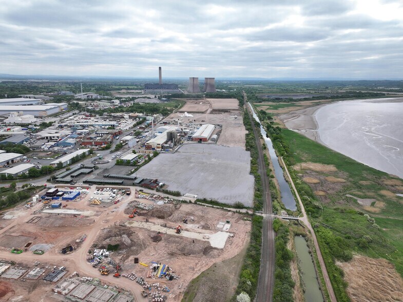 Gateway 100, Widnes à louer - Photo de l’immeuble – Image 3 sur 7