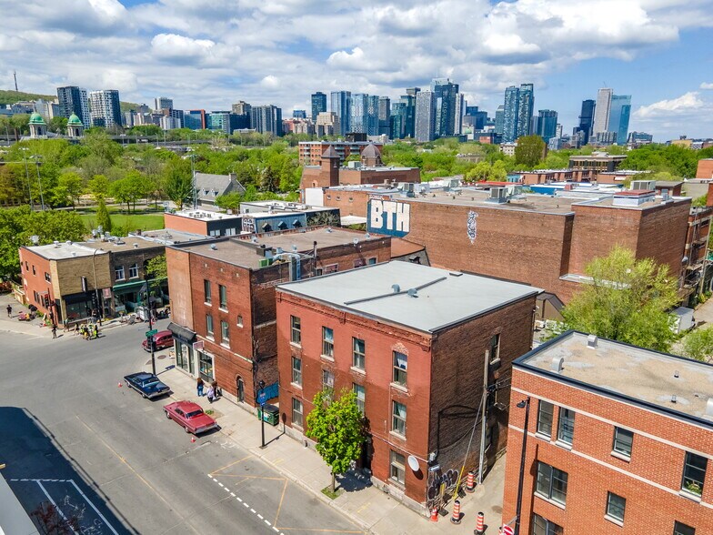 2504-2518 Notre-Dame W, Montréal, QC à vendre - Photo de l’immeuble – Image 2 sur 9