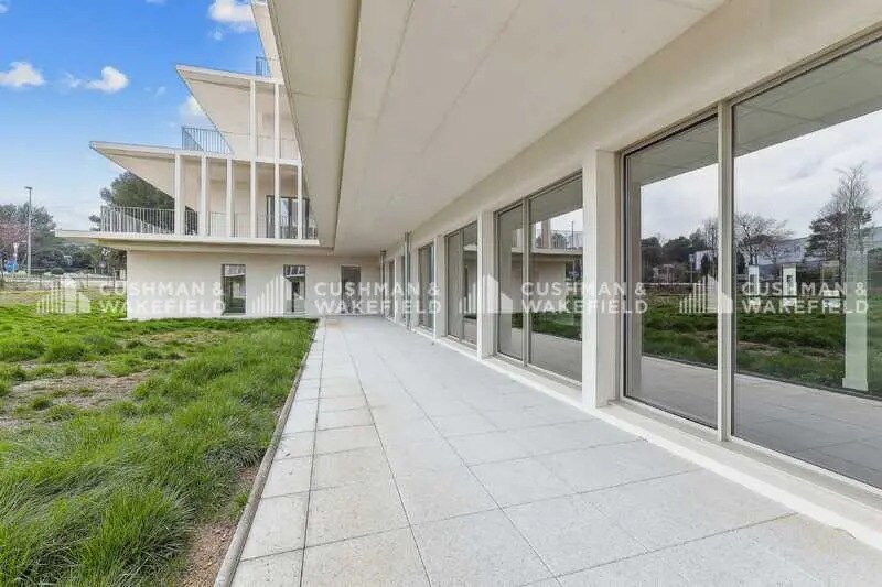 200 Rue Pierre Duhem, Aix-en-Provence à louer - Photo de l’immeuble – Image 2 sur 4