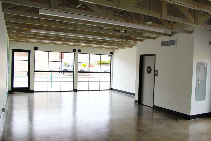 2828-2834 Newport Blvd, Newport Beach, CA à louer - Photo intérieure – Image 2 sur 3