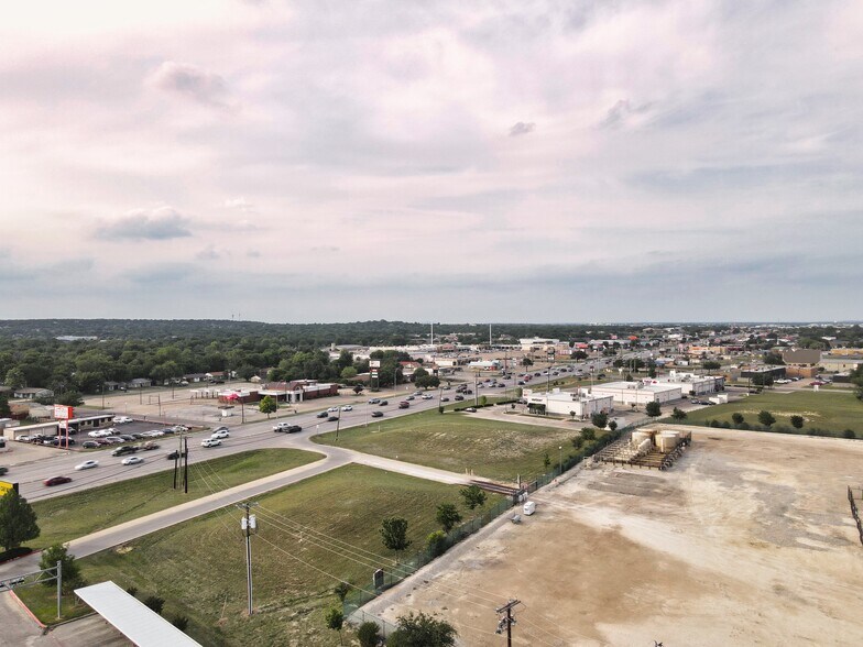 755 WILSHIRE blvd, Burleson, TX à vendre - Aérien – Image 3 sur 6