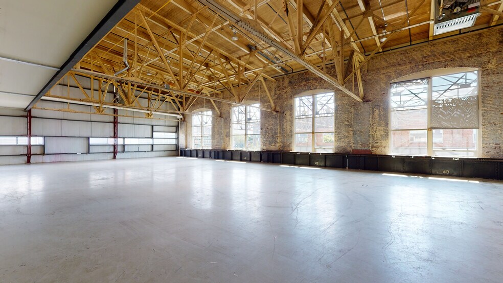 2600 Rue William Tremblay, Montréal, QC à louer - Numérisation 3D Matterport – Image 3 sur 12