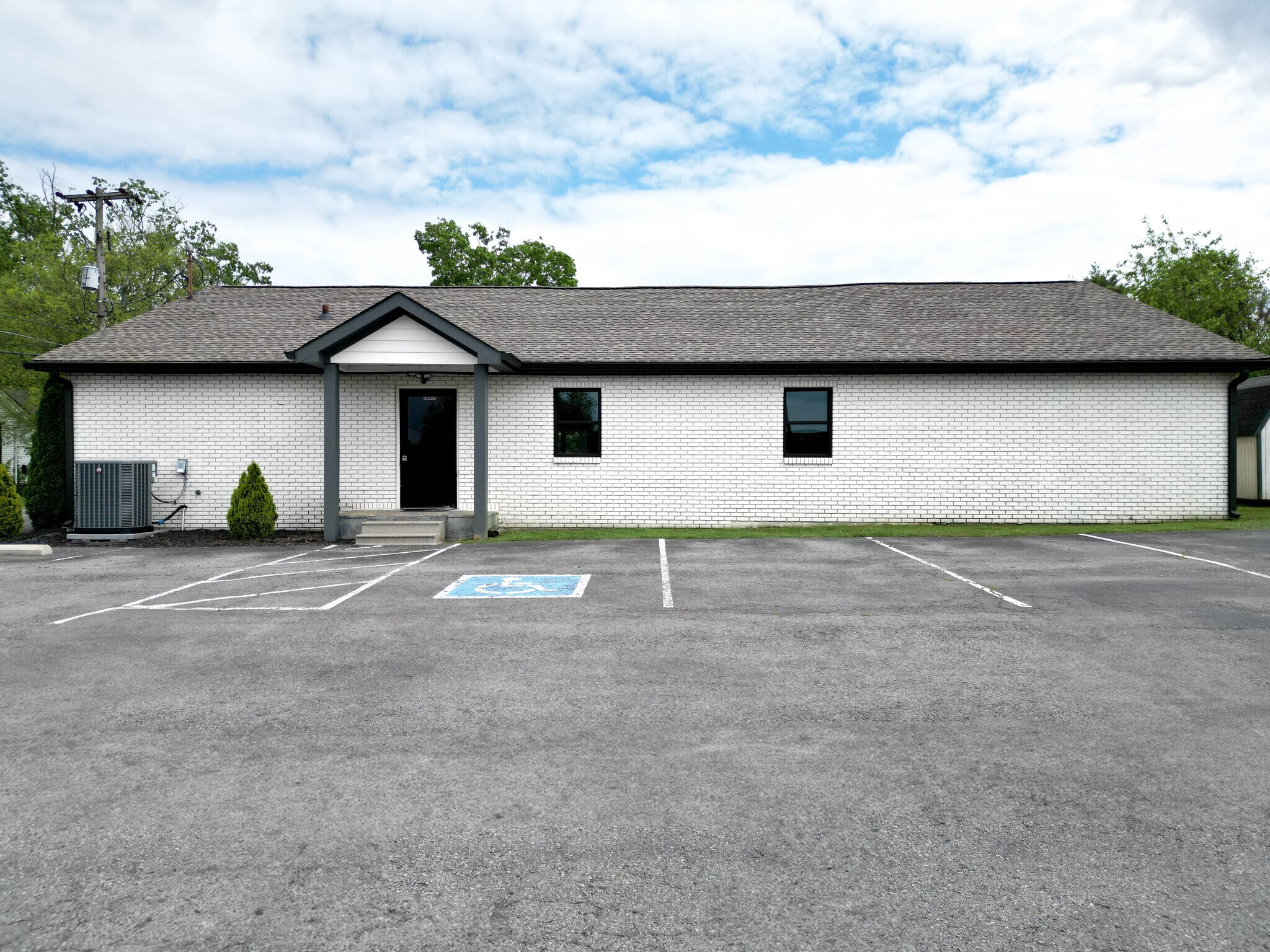 99 Marion St, Clarksville, TN à louer Photo de l’immeuble– Image 1 sur 19