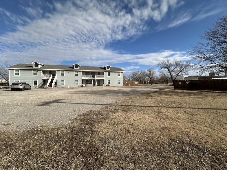 101 S 6th St, Pond Creek, OK à vendre - Photo de l’immeuble – Image 2 sur 8
