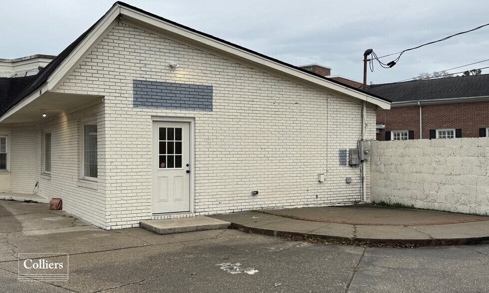 3443 Rivers Ave, Charleston, SC à louer - Photo de l’immeuble – Image 2 sur 4
