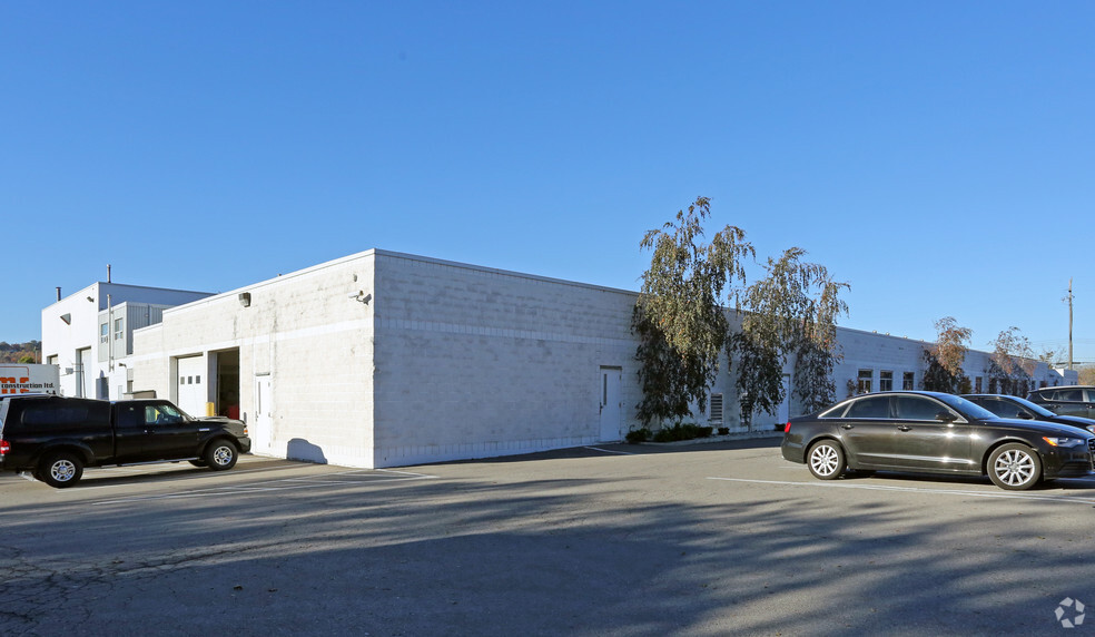 67 Frid St, Hamilton, ON à louer - Photo principale – Image 1 sur 5