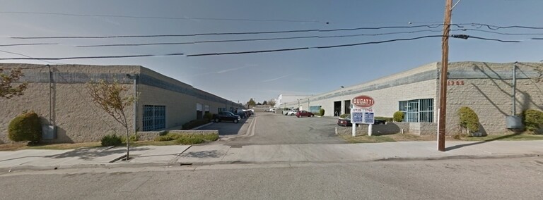 1705 W 130th St, Gardena, CA à vendre - Photo de l’immeuble – Image 3 sur 6