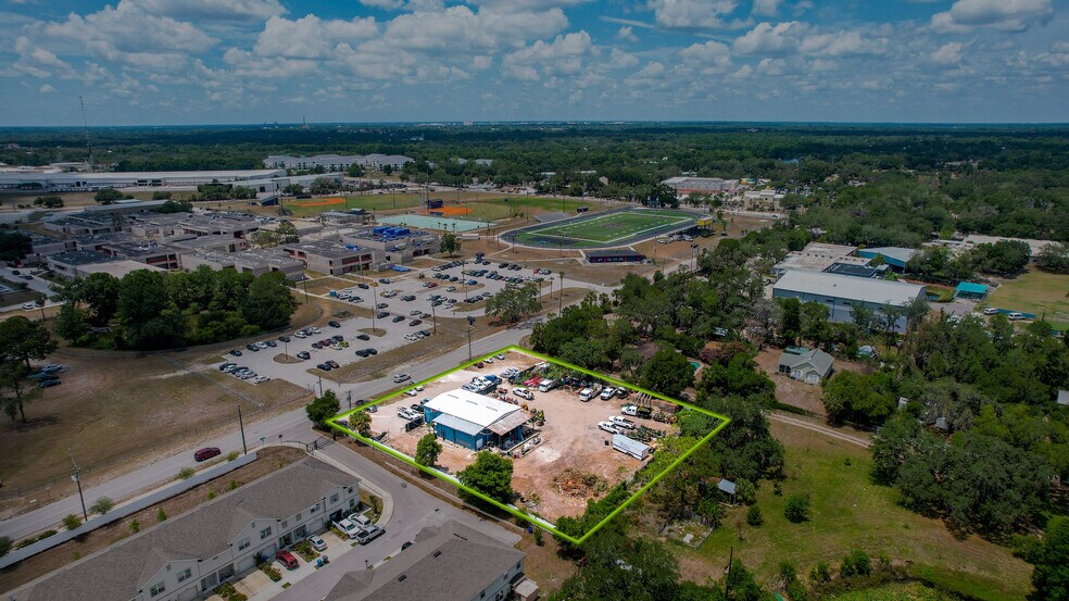 6509 Orient Rd, Tampa, FL à louer - Photo de l’immeuble – Image 3 sur 9