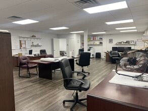 1018 Central Ave, Metairie, LA à louer Photo intérieure– Image 2 sur 9