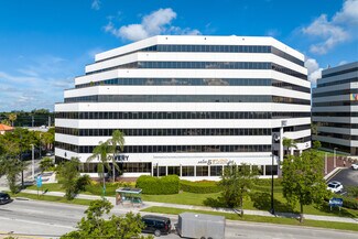 Plus de détails pour 11900 Biscayne Blvd, North Miami, FL - Bureau, Local commercial à louer