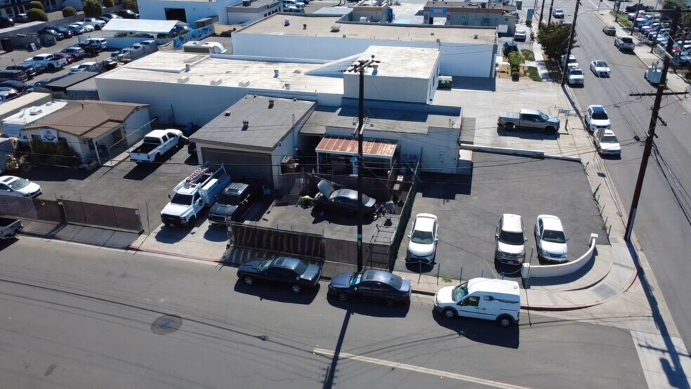 443 W Bay St, Costa Mesa, CA à louer - Vidéo sur l’annonce professionnelle – Image 2 sur 6