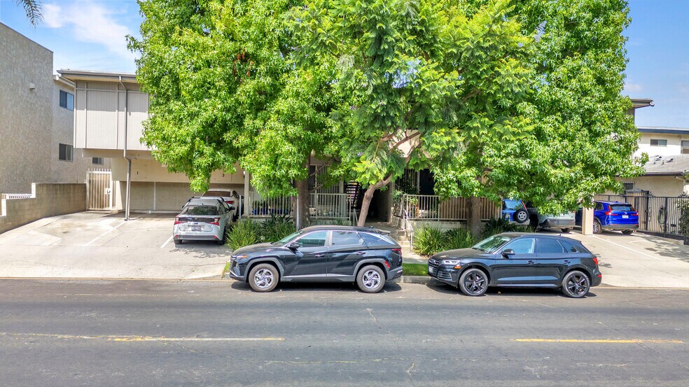 1666 Federal Ave, Los Angeles, CA à vendre - Photo de l’immeuble – Image 2 sur 27