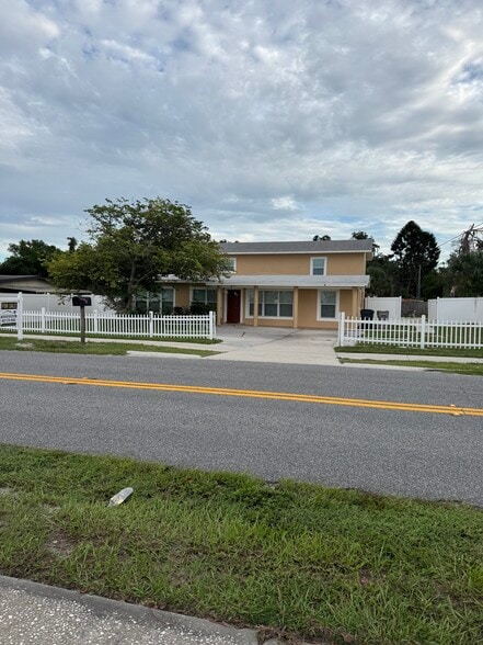 8 E Summit St, Apopka, FL à vendre - Photo principale – Image 1 sur 28