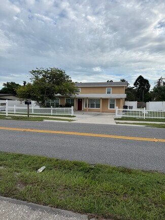 Plus de détails pour 8 E Summit St, Apopka, FL - Spécialisé à vendre