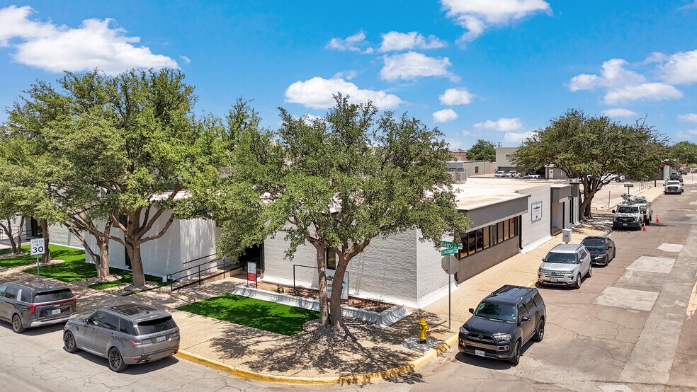 602 N Baird St, Midland, TX à louer - Photo de l’immeuble – Image 1 sur 17