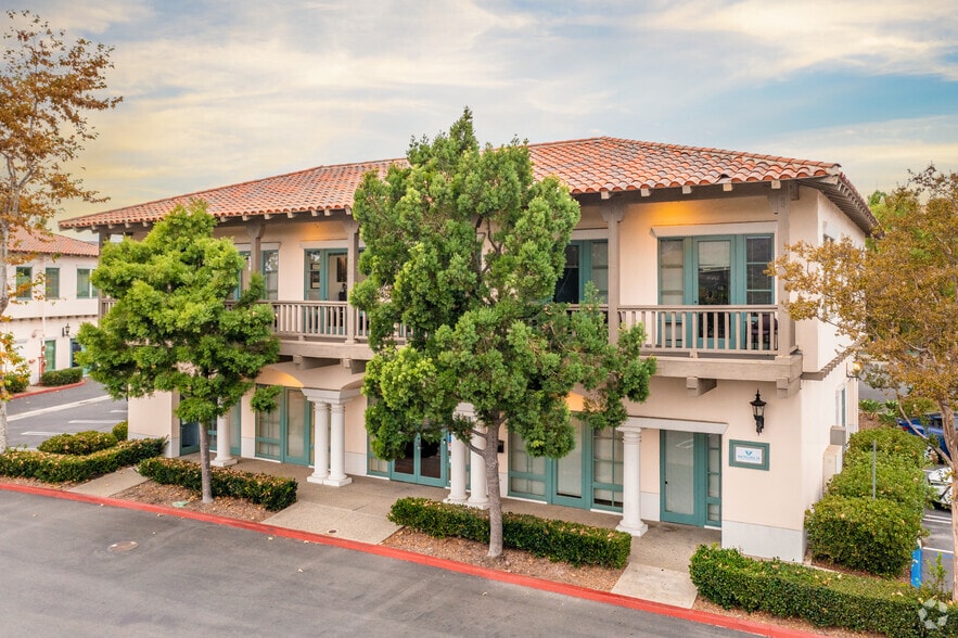 27123 Calle Arroyo, San Juan Capistrano, CA à louer - Photo principale – Image 1 sur 9