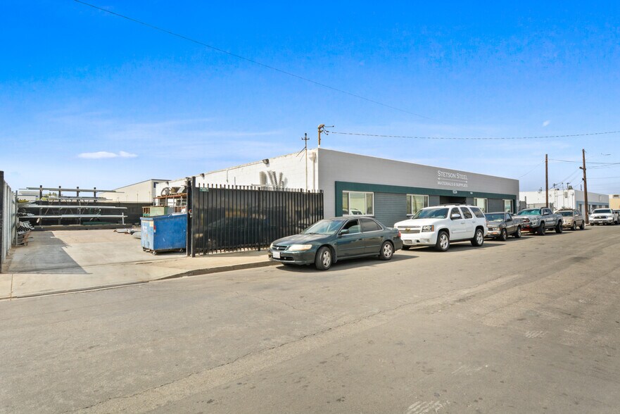 1024-1026 E Arlee Pl, Anaheim, CA à vendre - Photo de l’immeuble – Image 3 sur 8