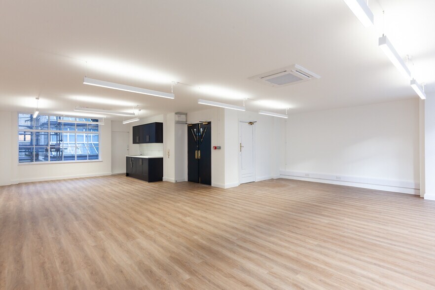 20 Margaret St, Londres à louer - Photo de l’immeuble – Image 3 sur 34