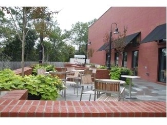 Plus de détails pour 1930 N Poplar St, Southern Pines, NC - Bureau à louer