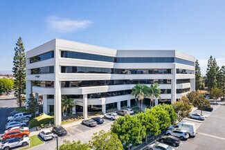 Plus de détails pour 725 W Town and Country Rd, Orange, CA - Bureau à vendre