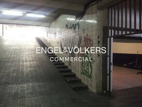 Local commercial dans Barcelone, Barcelona à louer Photo intérieure– Image 1 sur 5