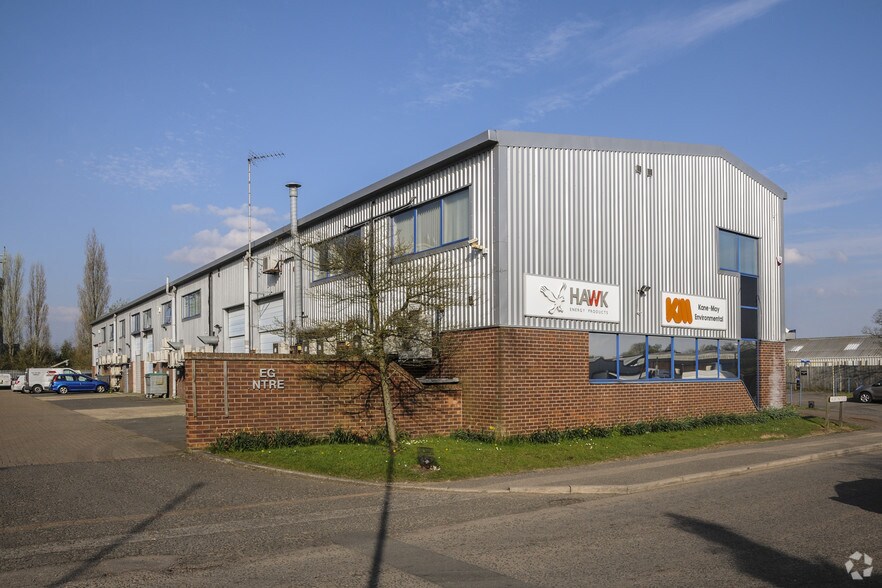 Bridge Rd, Welwyn Garden City à louer - Photo de l’immeuble – Image 1 sur 22