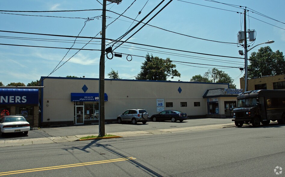 98 Ridge Rd, North Arlington, NJ à vendre - Photo de l’immeuble – Image 3 sur 18