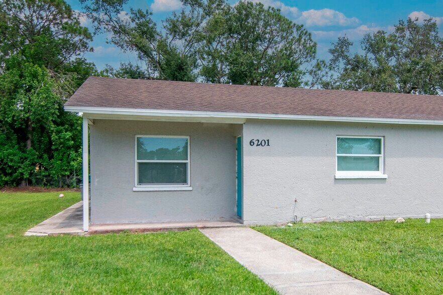 6201-6203 12th Street Ct E, Bradenton, FL à vendre - Photo de l’immeuble – Image 2 sur 9