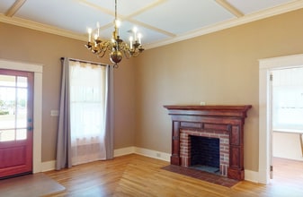 111 West Orange St, Jesup, GA à louer Photo intérieure– Image 1 sur 11