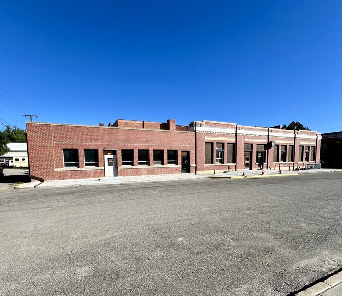 201 Main St, Roundup, MT à vendre - Photo de l’immeuble – Image 3 sur 16